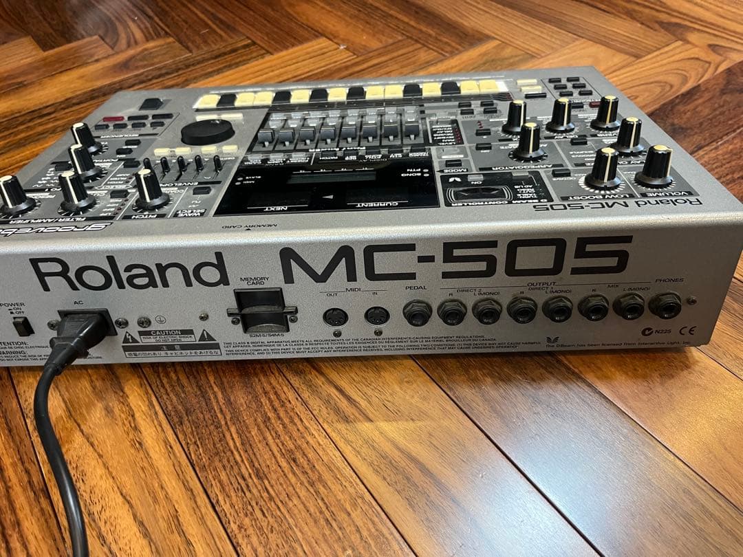 ローランドgroovebox MC-505