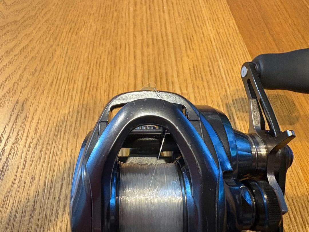 美品　SHIMANO SLX DC XT 70HG ベイトリール