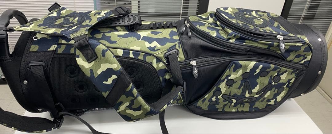 新品未使用　キャディバッグ　スタンド式　迷彩カモ　Scotty Cameron