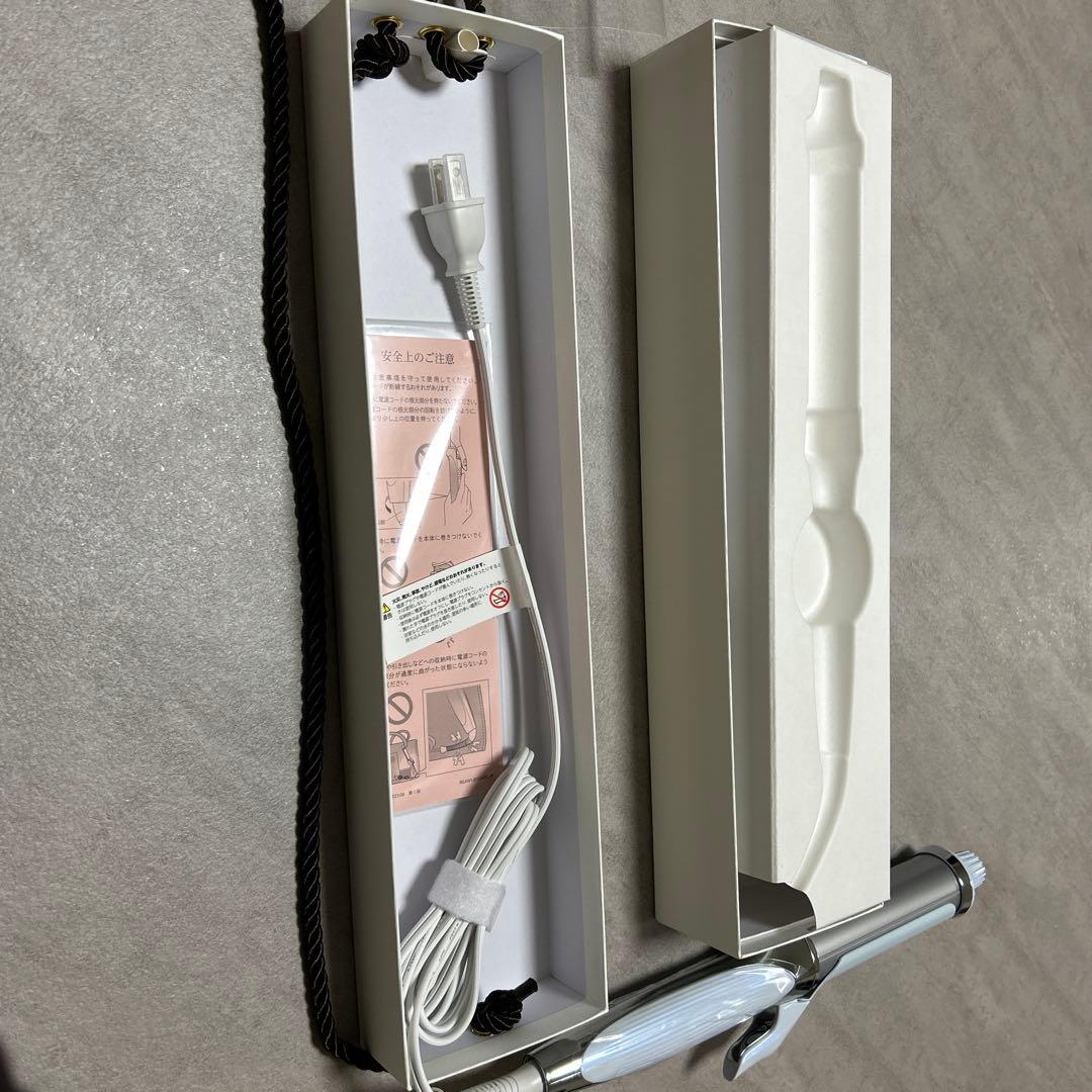 【新品・未使用】 ReFa カールアイロン 32mm ホワイト