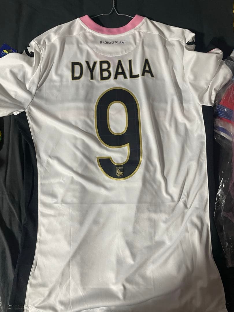 パレルモ　ディバラ　アウェイユニフォーム