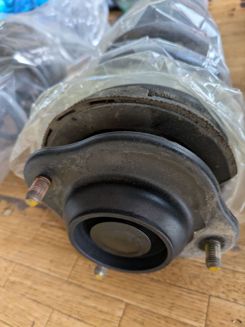 いすゞ　ジェミニイルムシャーR純正サスペンション１式