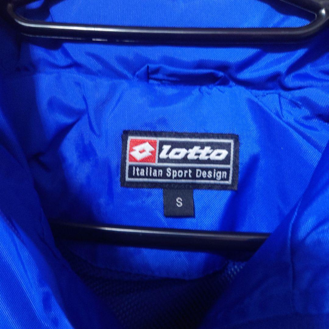 代表　ウィンドブレーカー