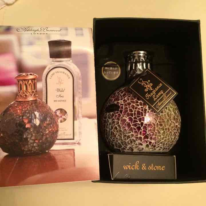 Ashleigh & Burwood アシュレイ&バーウッド