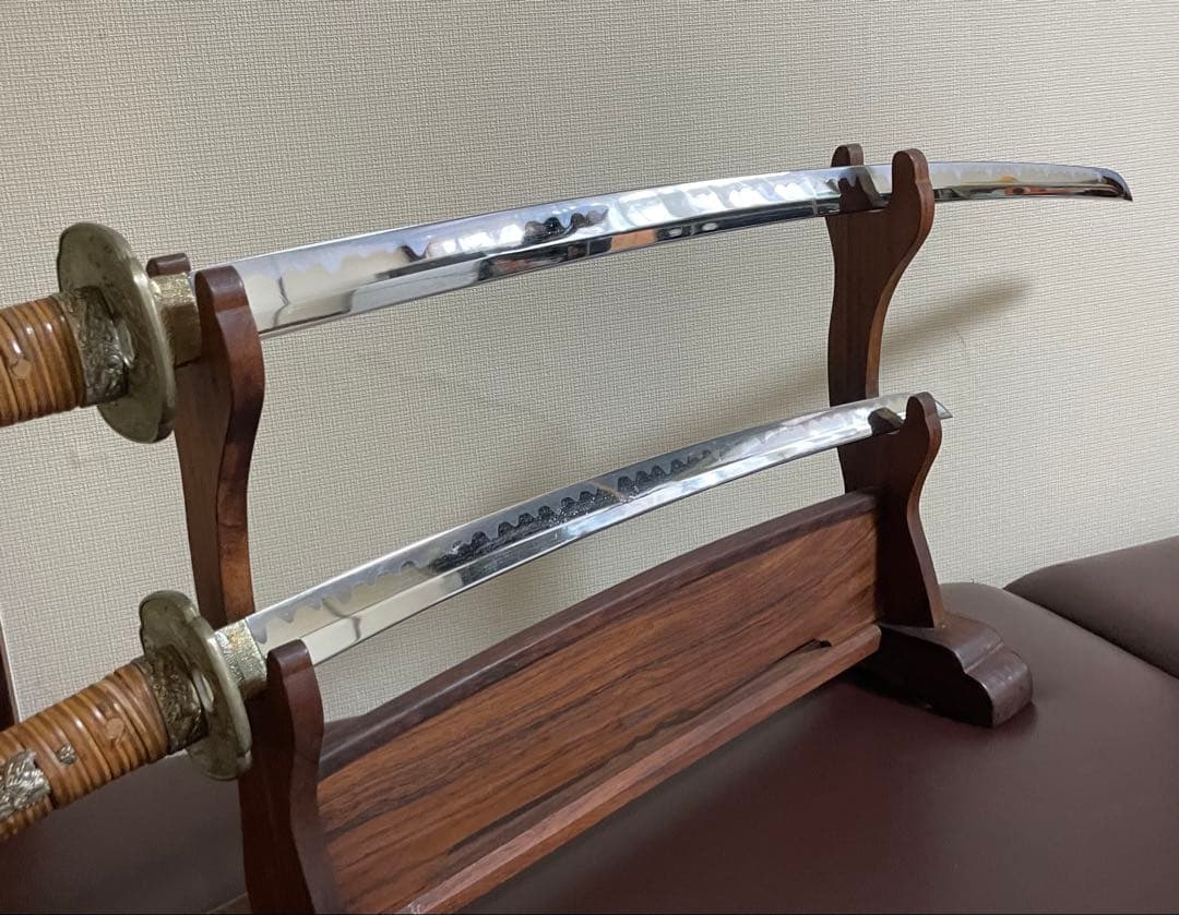 模造刀　小柄　太刀　脇差　刀掛け　武具　B591