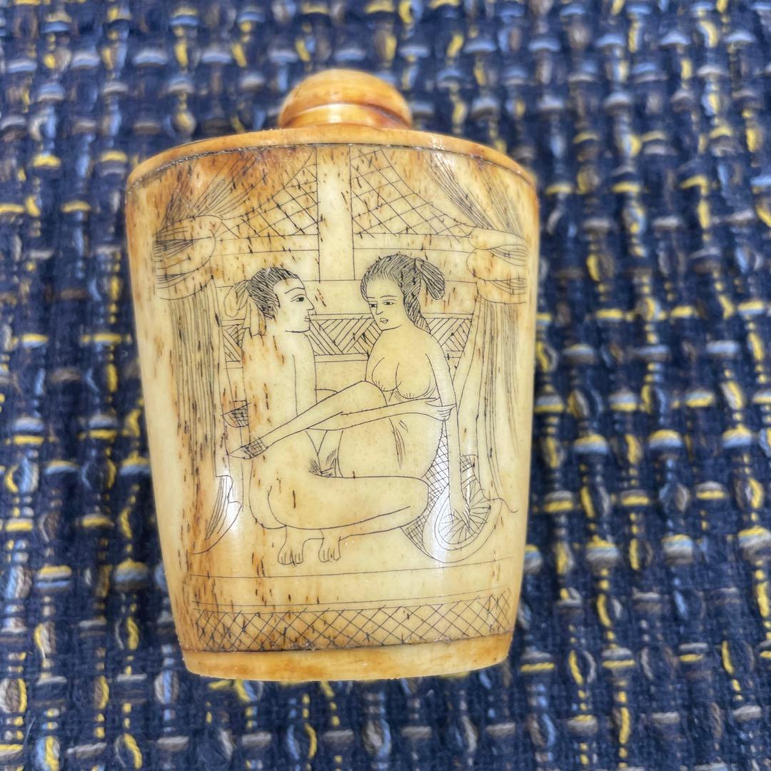 春画　鼻煙壺　清朝時代