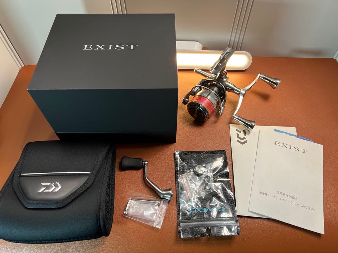 お特品！【未使用】ダイワ スピニングリール 22イグジスト LT2500S-XH