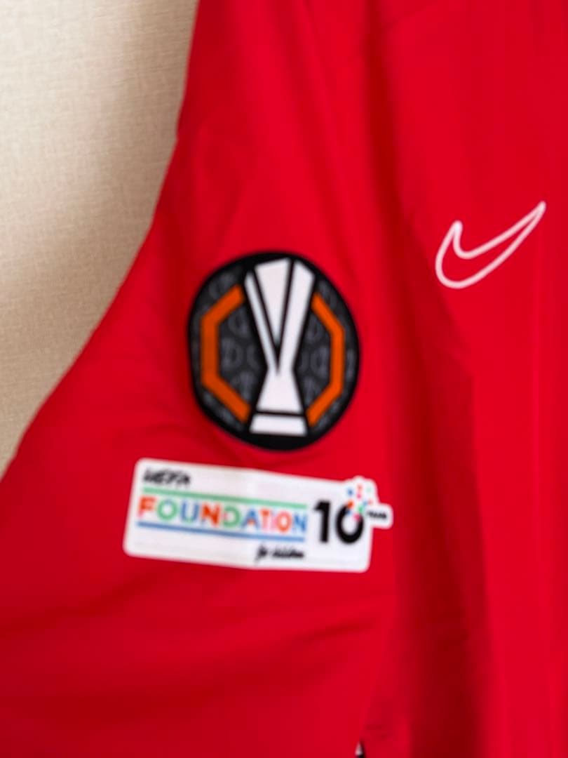 25/26シーズンSCフライブルク ウォームアップジャケット