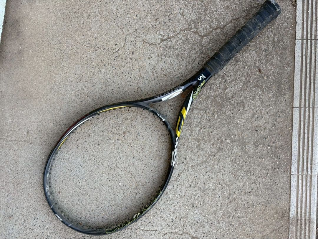 SRIXON REVO CV 3.0 TOUR テニスラケット