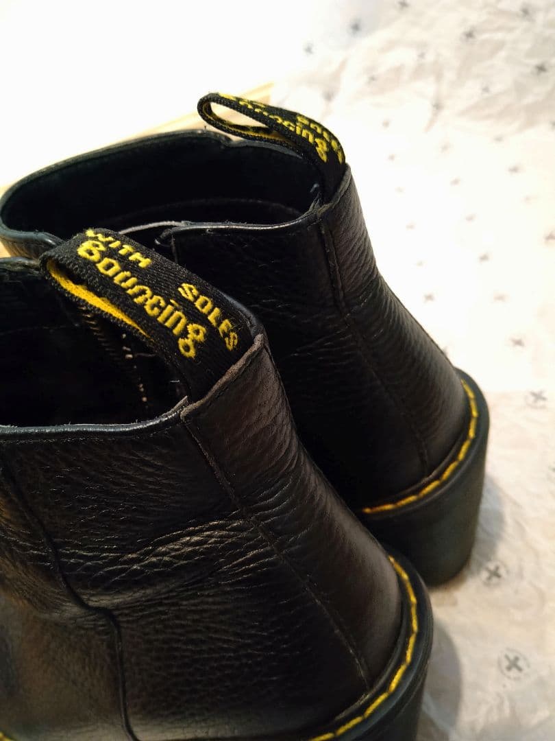 Dr.Martens ドクターマーチン サイドジップブーツ マグダレナ UK4