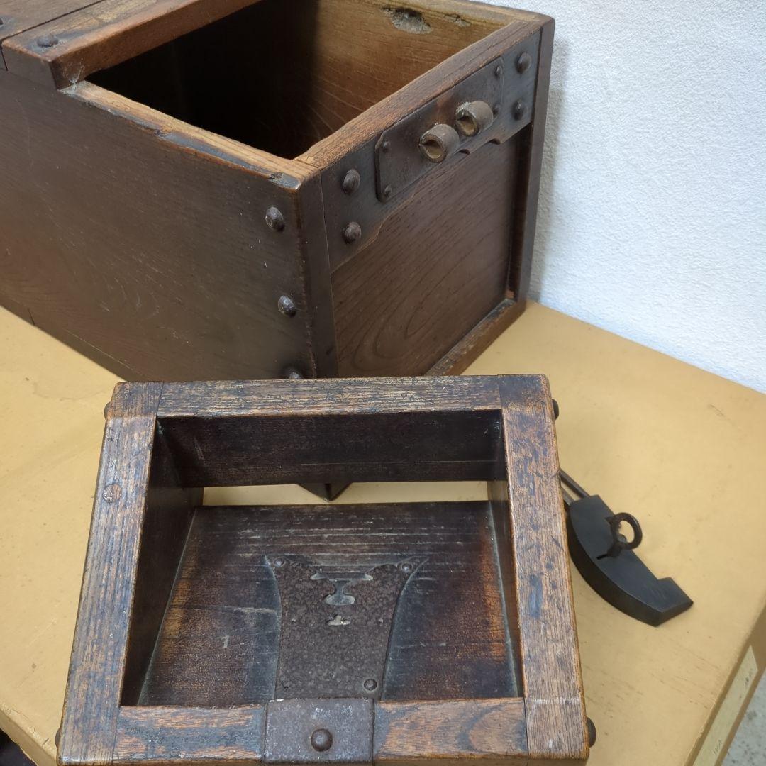 骨董　銭箱　鍵付き　木製　古民具　貯金箱　ぜにばこ　入れ物