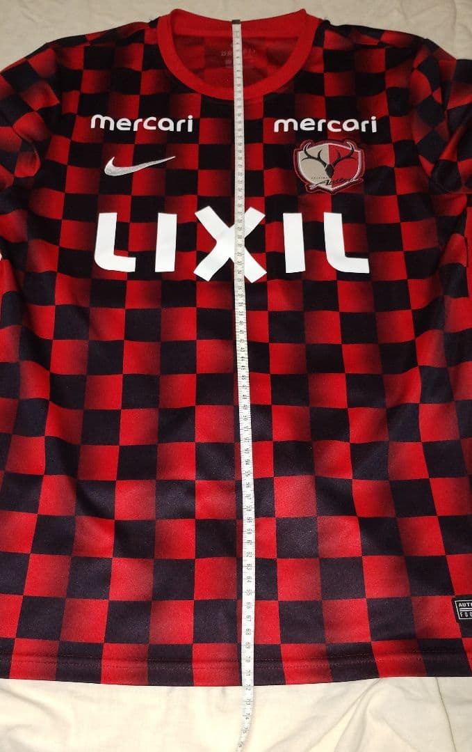 【匿名配送】【入手困難】鹿島アントラーズ　プレマッチ　赤　黒　ユニフォーム