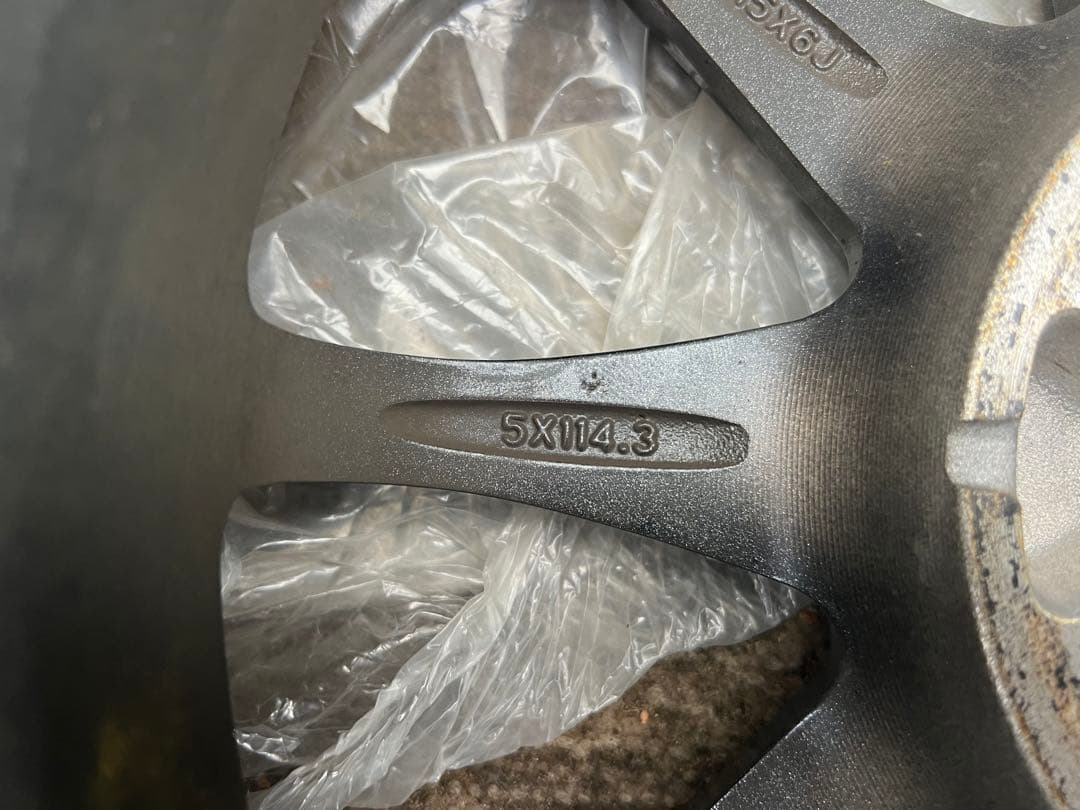 ② スタッドレスタイヤ 195/65R15 ホイールセット