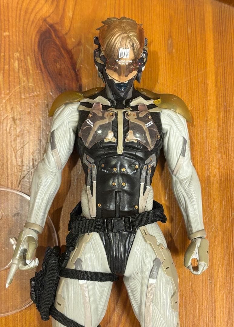 メタルギアソリッド 4 雷電　RAH メディコム・トイ　（箱なし）