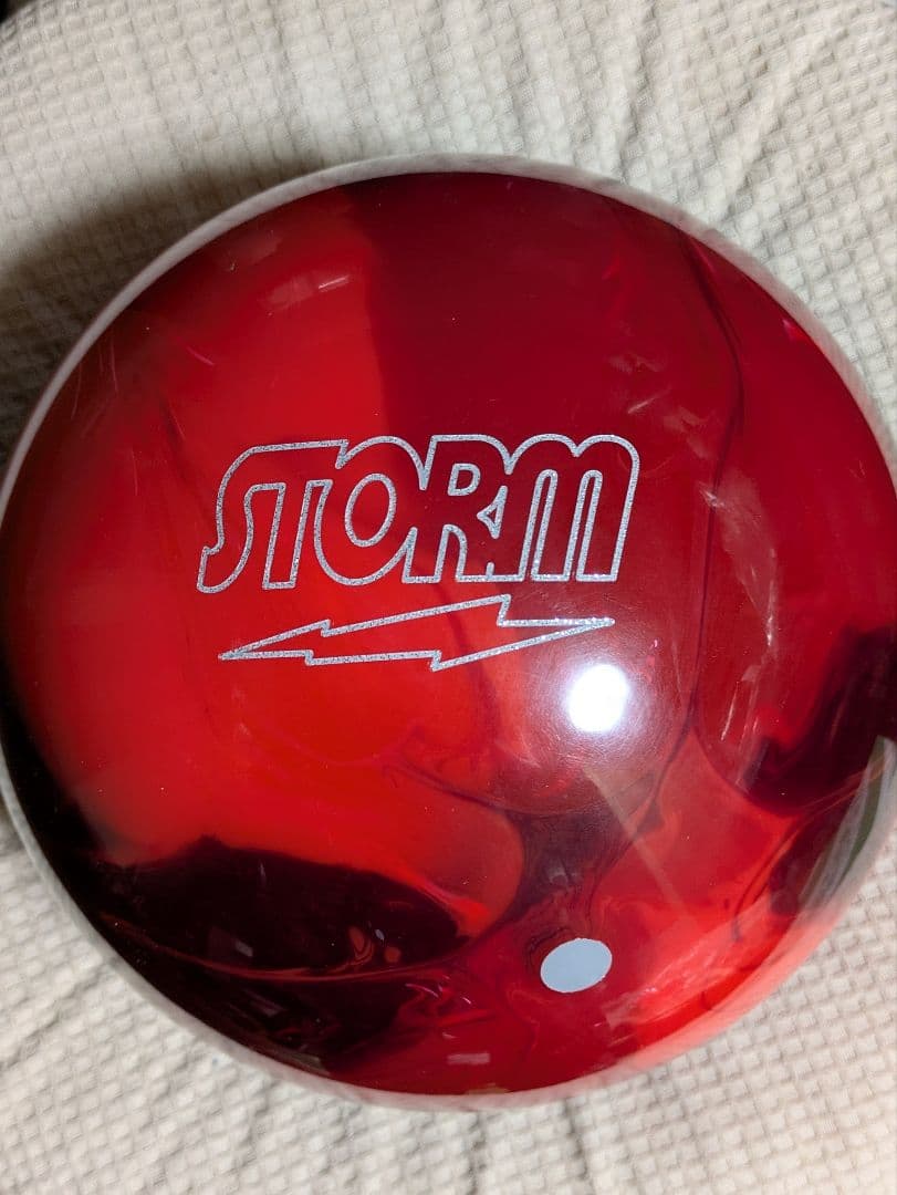【新品】ボウリングボール　ストーム　エレクトリファイ