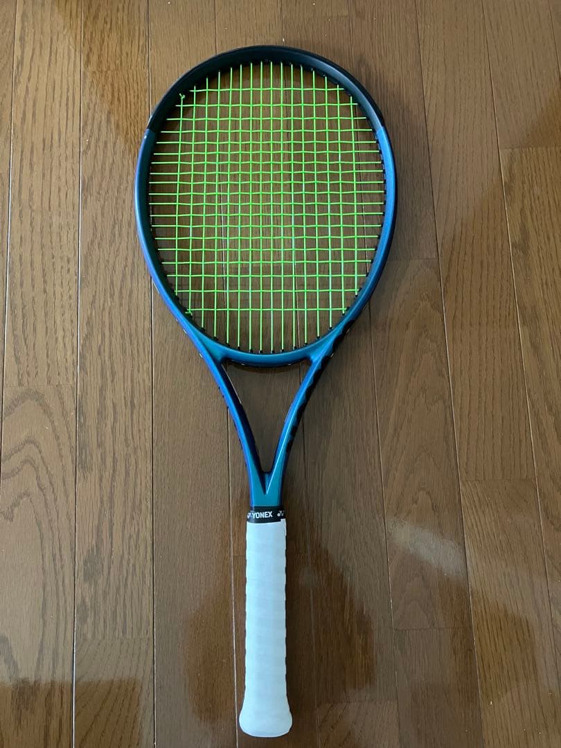 ラケット(硬式用) Wilson ULTRA V4 300g G2