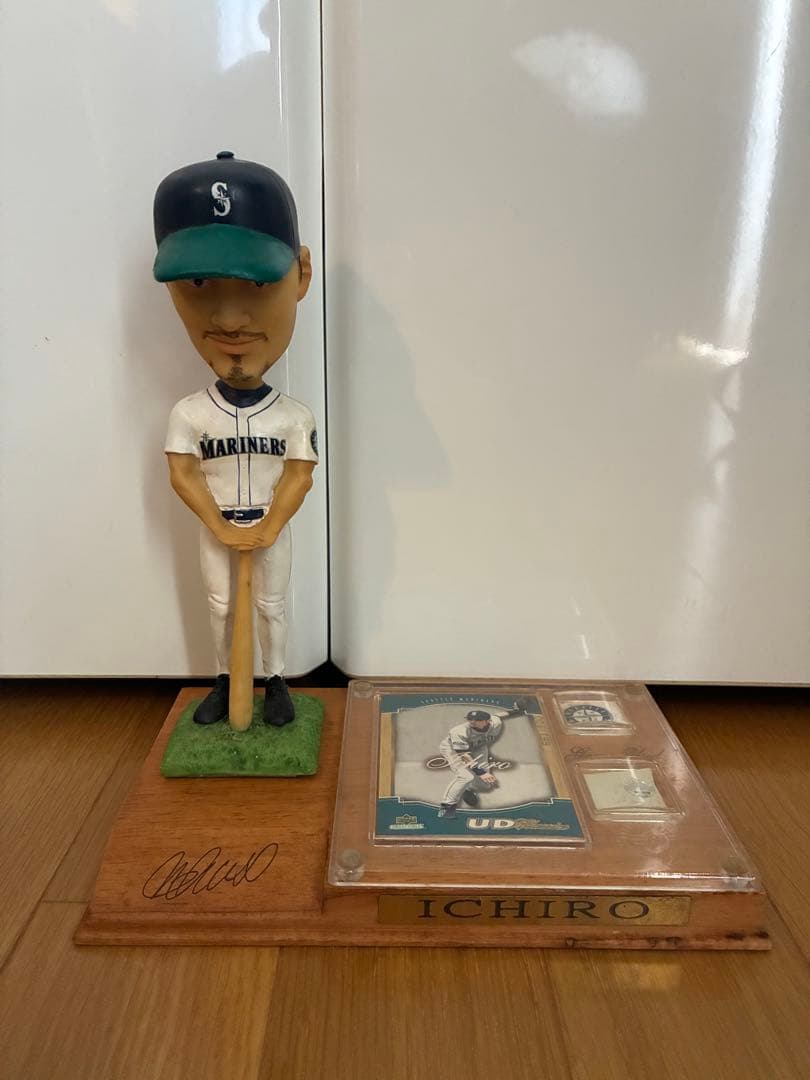 イチロー ボブルヘッド 2003 MLB 限定版 61 of 800