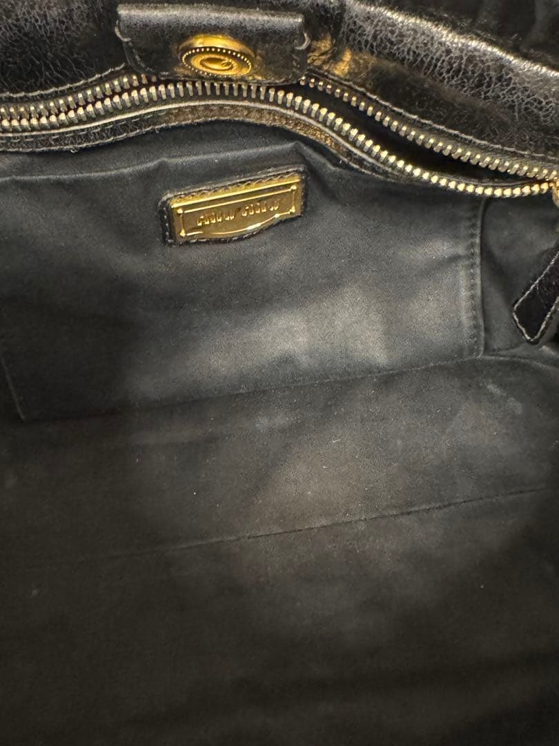 中古　MIU MIU（ミュウミュウ）　レザーハンドバッグ×
