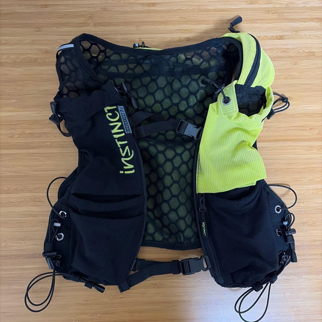 instinct evolution trail vest 7L トレランザック