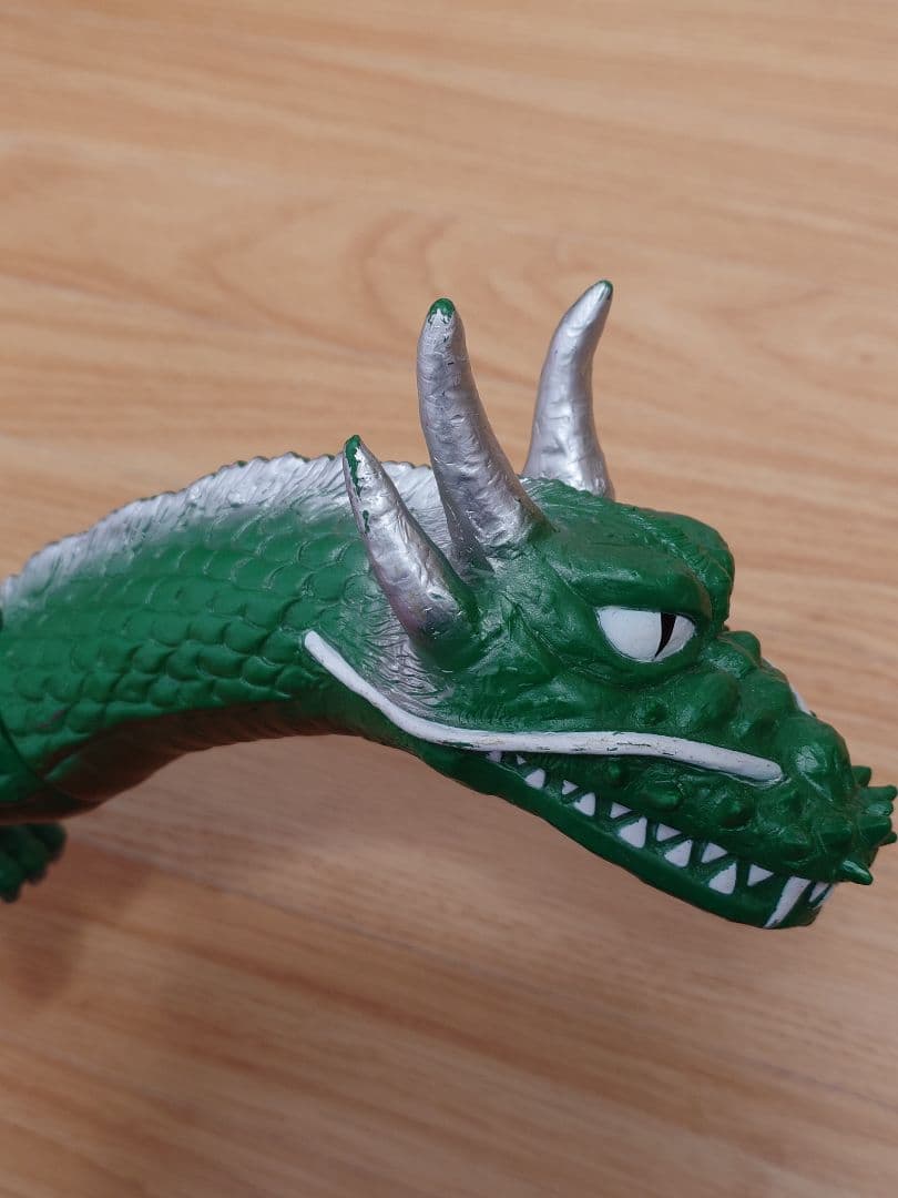 マーミット　マンダ