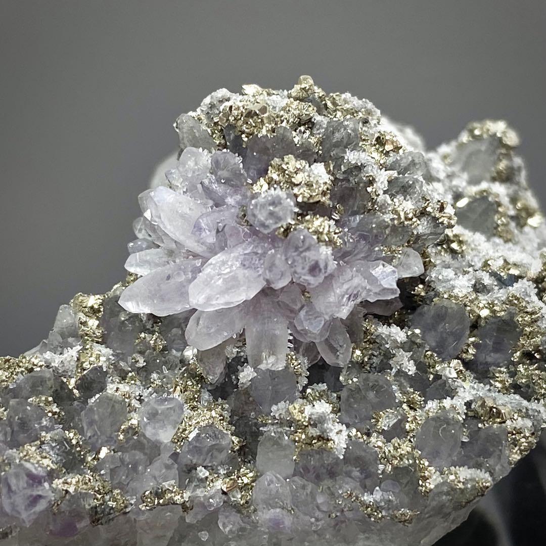 アメシスト　パイライト　紫水晶　黄鉄鉱　鉱物標本　天然石　ストーン　アメジスト