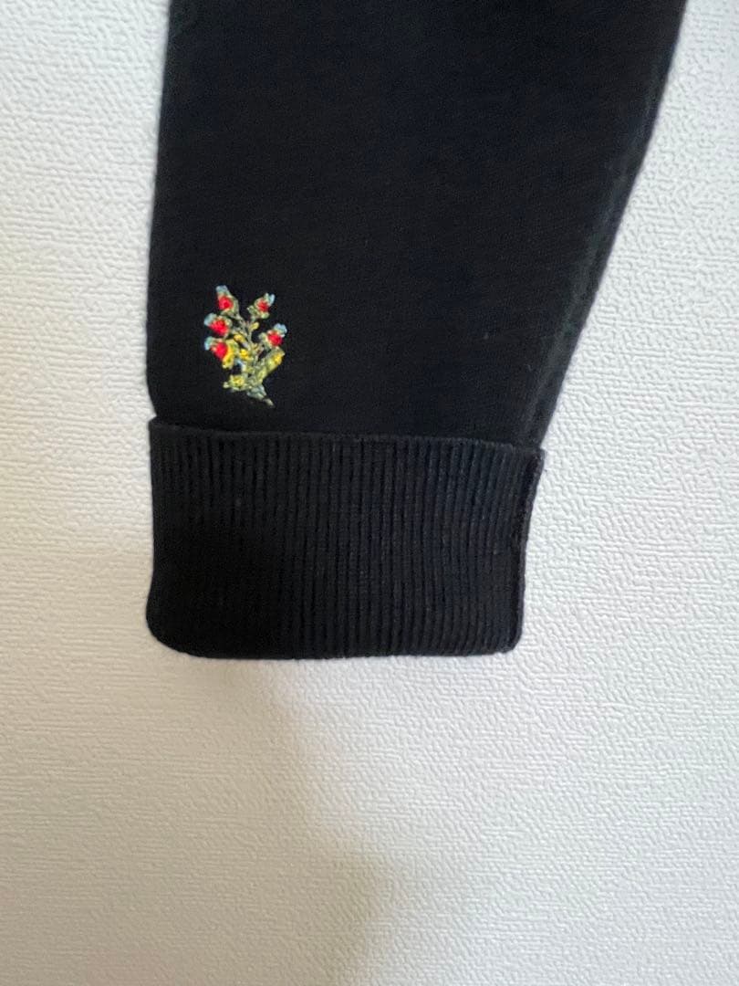 CABaN コットンカシミヤ フラワーエンブロイダリーカーディガン　ブラック系