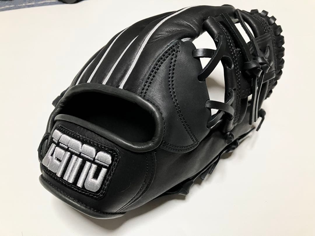 ゼンノー ZENNO TAURA 限定特注品軟式 黒 オールラウンド 内野手用