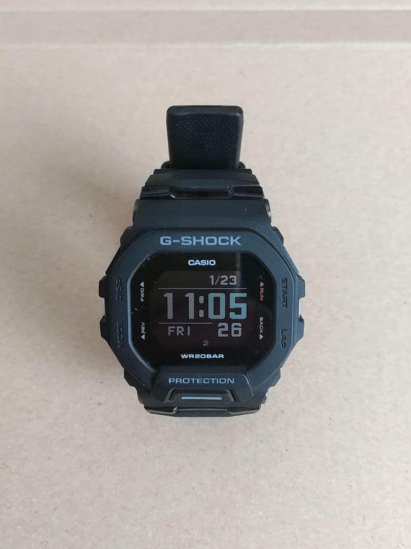 時計 CASIO g-shock GBD-200