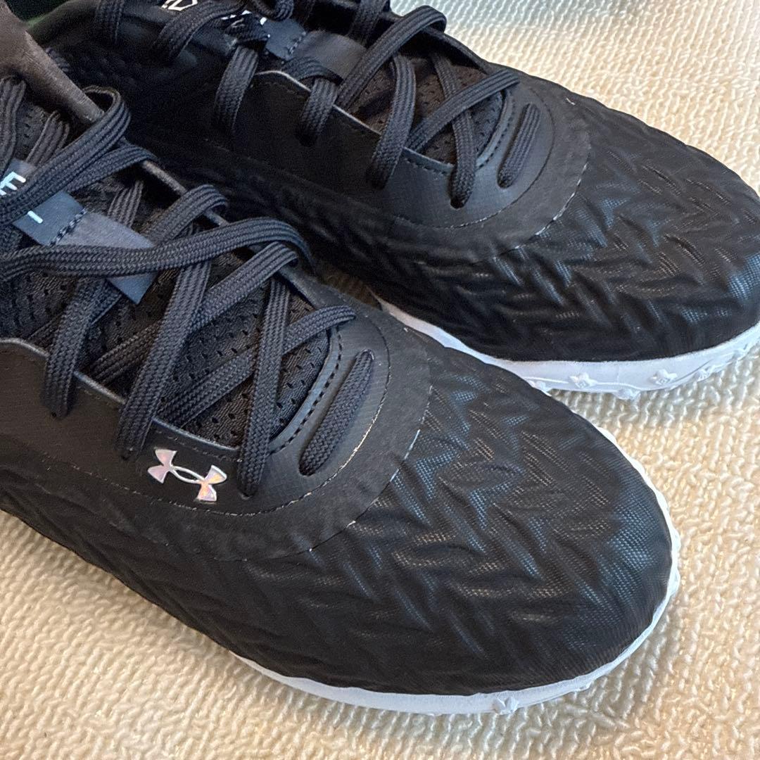 ちばいぬ アンダーアーマー トレーニングシューズ UAヤード ターフ