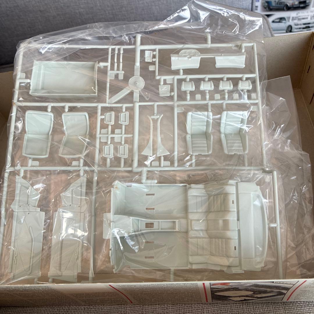 Fujimi Mercedes-Benz 560 SEC 1/24 プレミアム