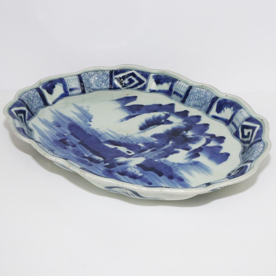 古伊万里 大皿 染付 在銘 龍 山水　幅32.5cm