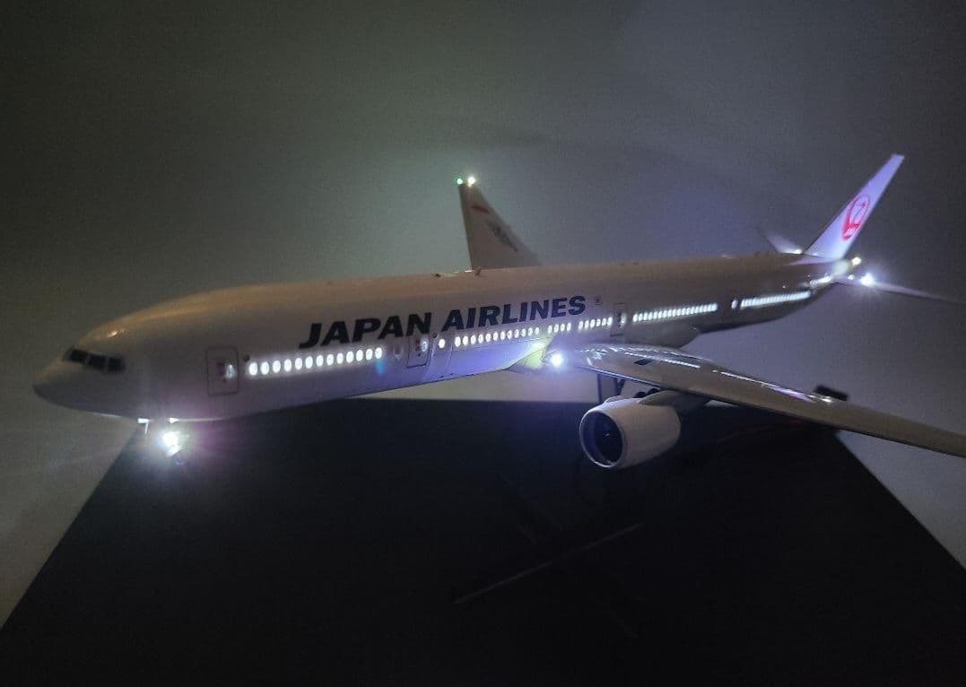 JAL Boeing 777-300 LED仕様完成品