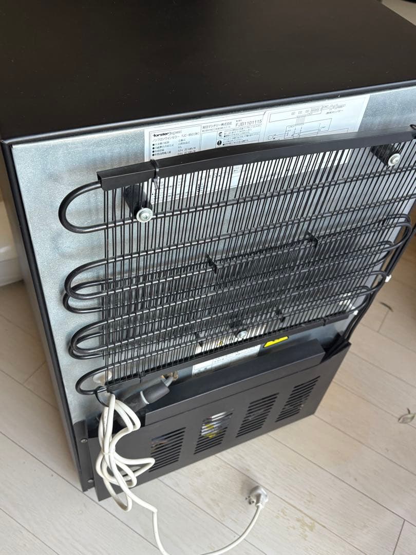 フォルスター ワインセラー FJC-85G (BK) 26本収納