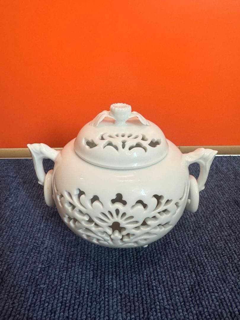 1973 杉原一壷 白磁 透かし  三足　香炉