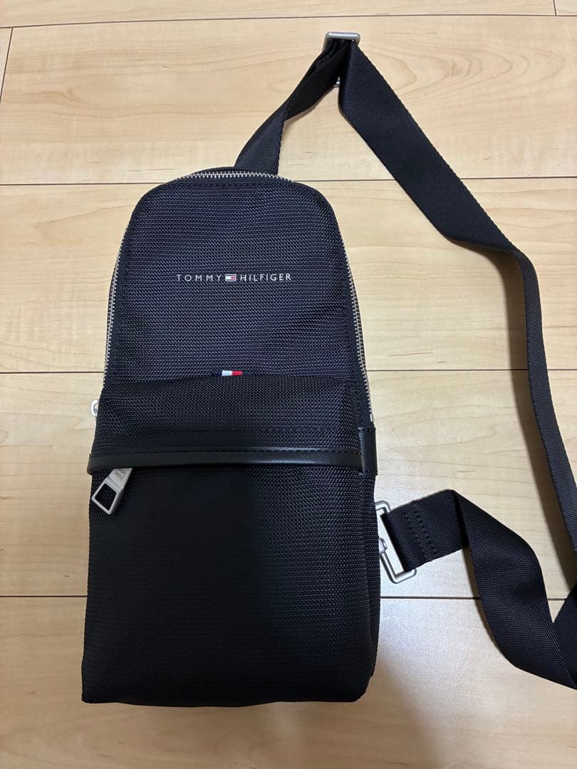   ショルダーバッグ ブラック