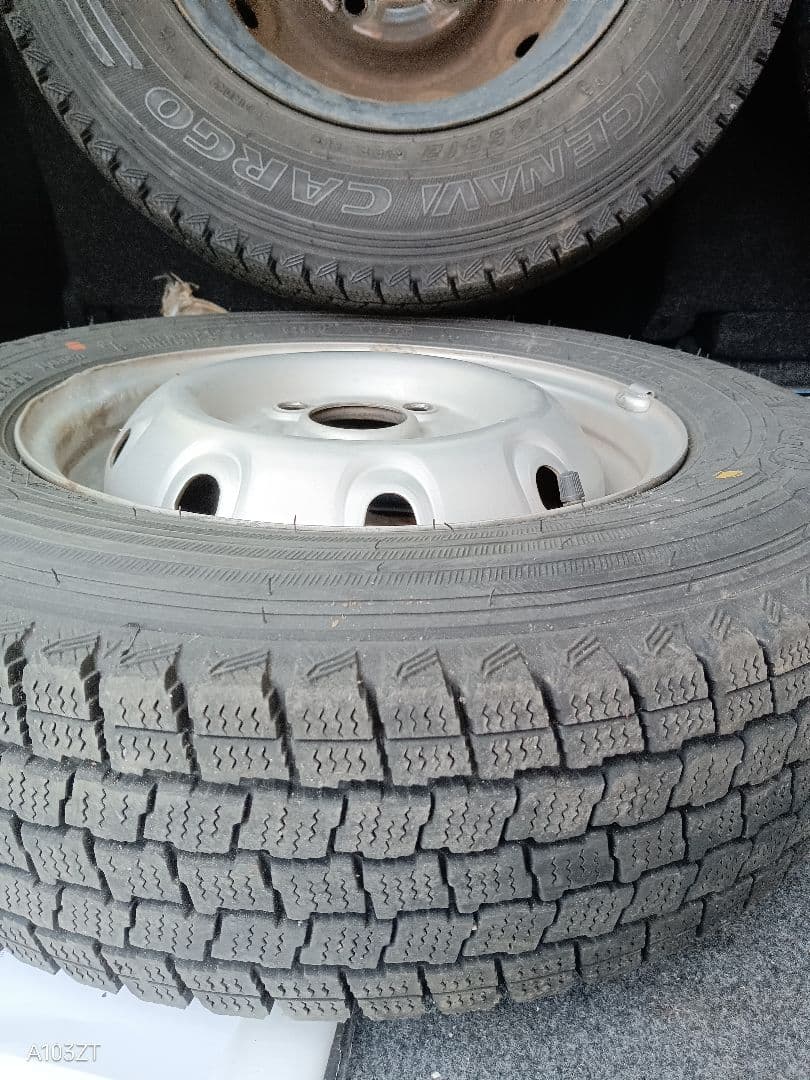 送料無料　匿名　冬仕様　※2本※　12インチ　 スタッドレスタイヤ