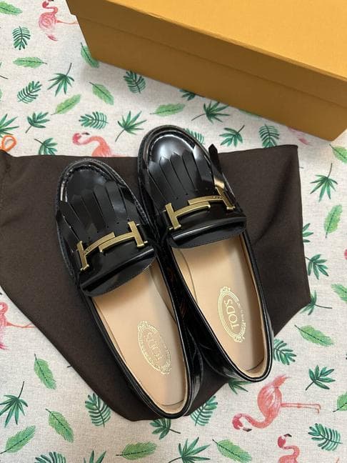 ダブルT レザー タッセル ローファー シューズ ブラック 37