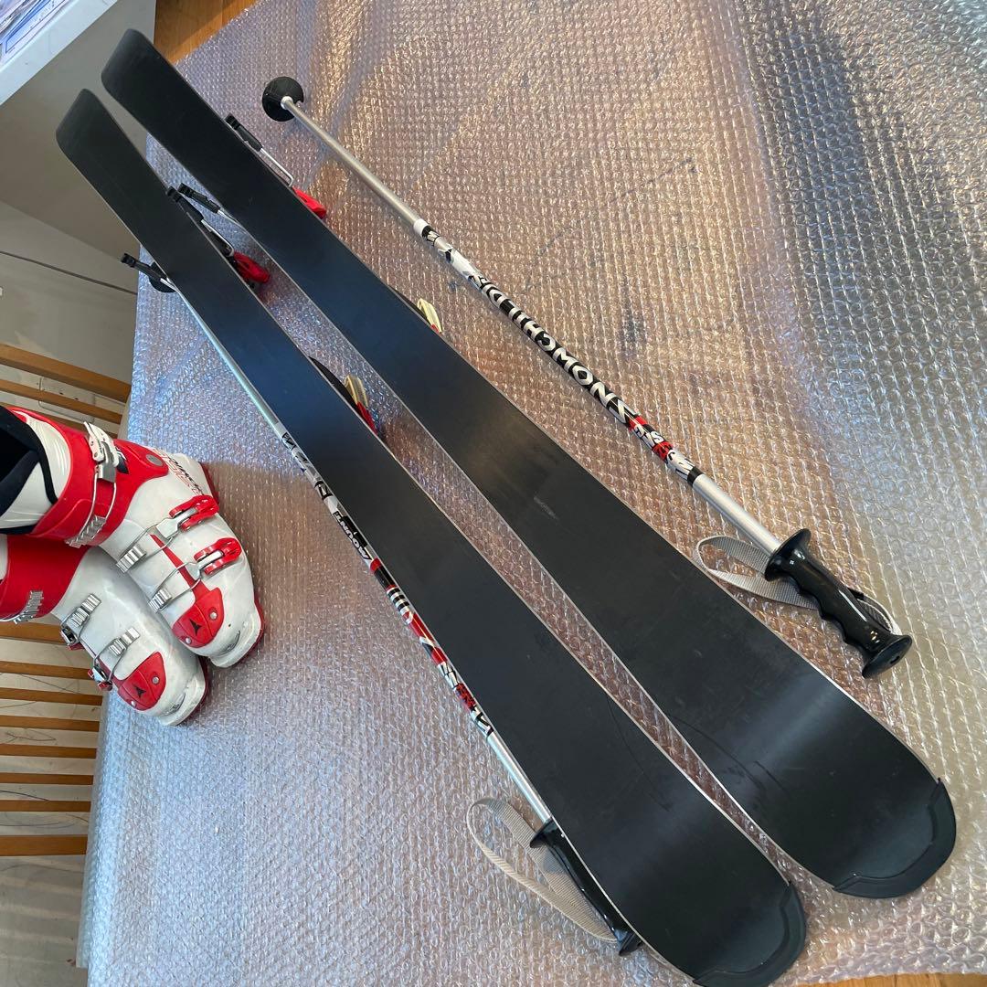 ジュニア　スキー　ATOMICストックredster 130cm 23.5cm