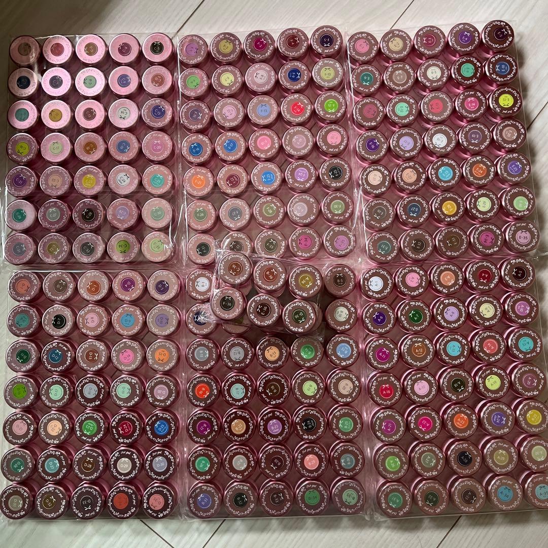 ネイルタウン216色セット売り新品未使用未開封品