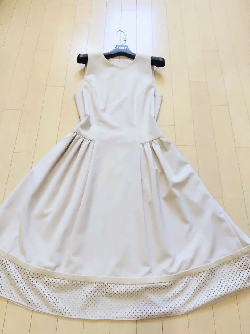 未着用☆FOXEY フォクシー サイドギャザー レース ワンピース　ルネ