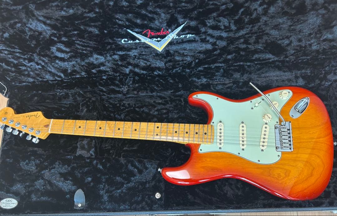 ギター Fender custom shop deluxe stratocaster