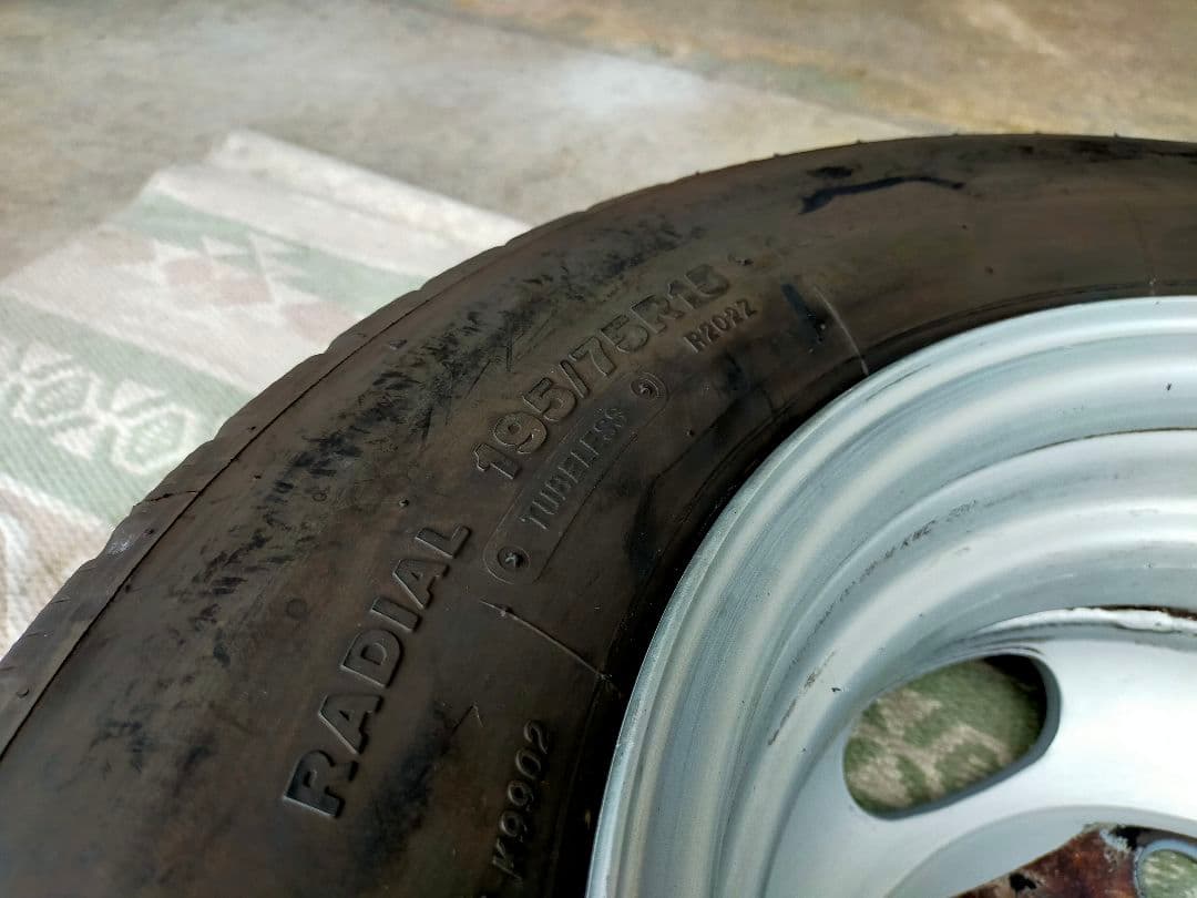 キャンター スペアタイヤ 195/75R15 15インチ FBA00 トラック用