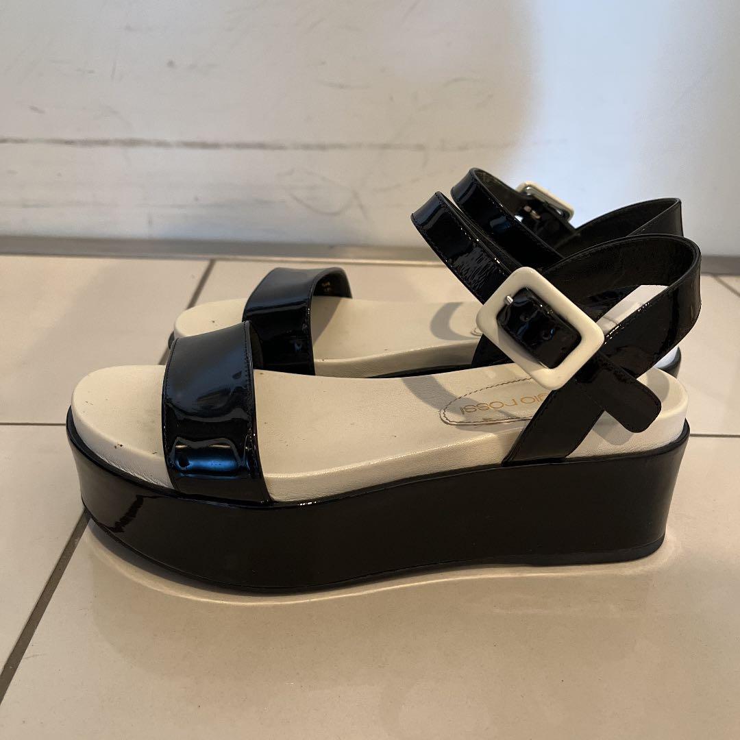 エナメル　サンダル パンプス