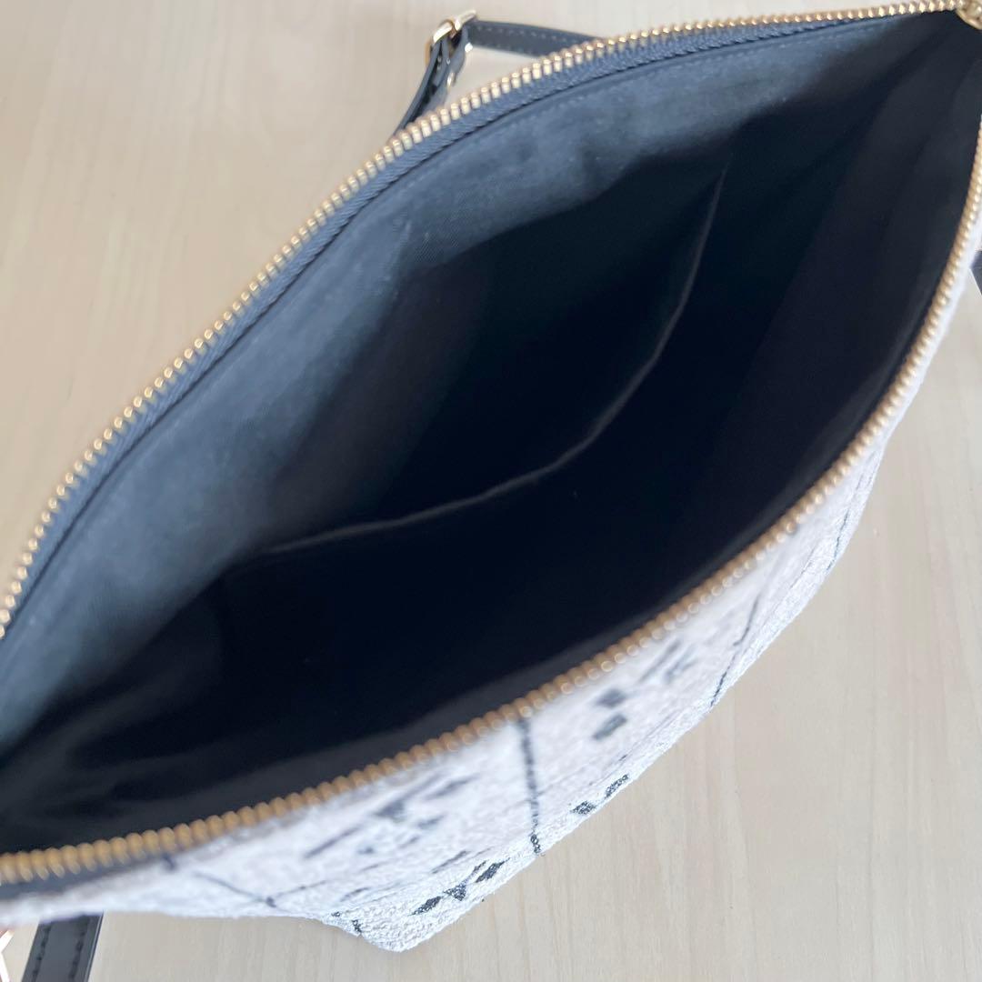 ミナペルホネン Lulu beigeショルダーバッグMB509-053