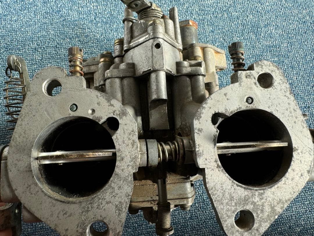 ソレックスキャブレター1基　トヨタ純正　当時物　旧車　送料無料