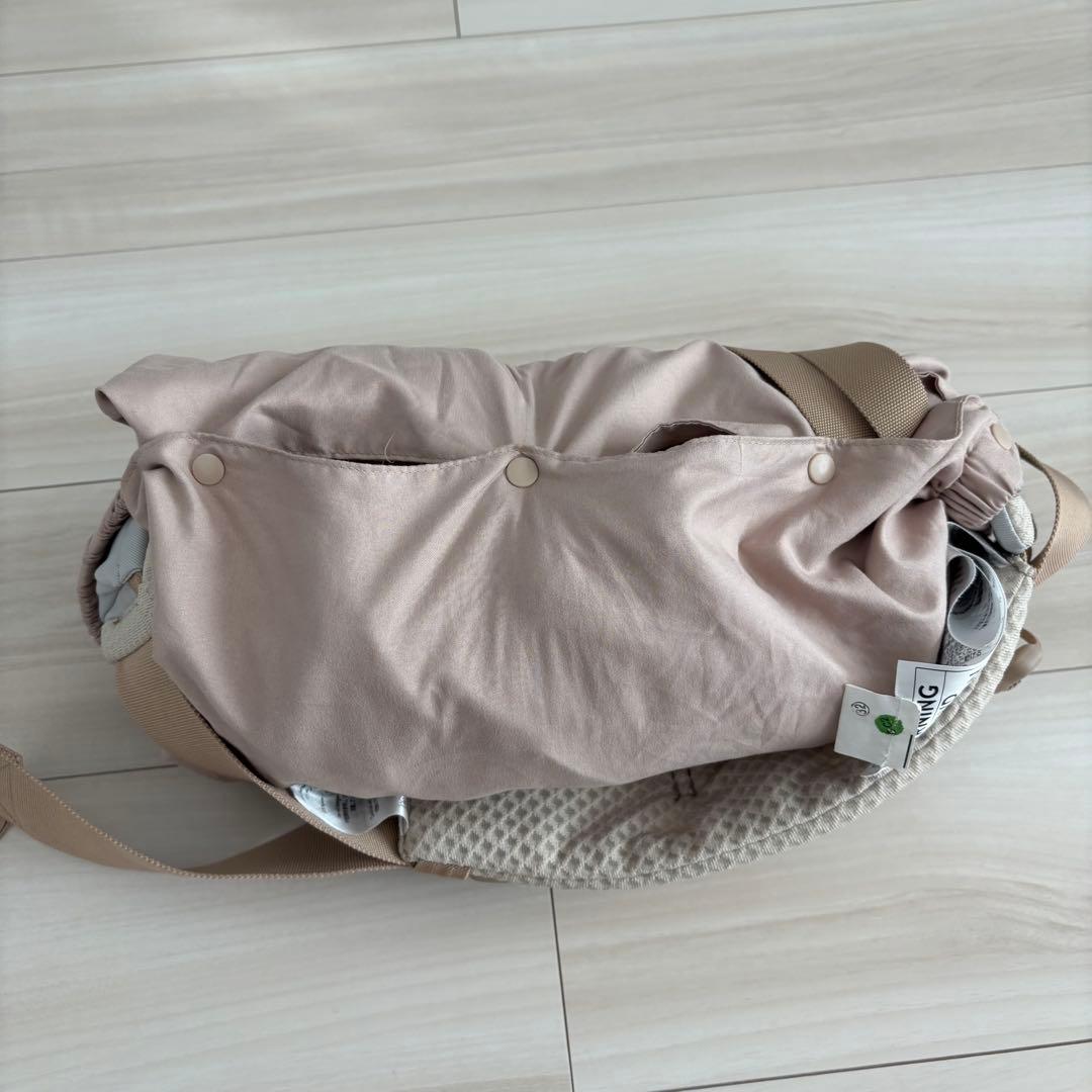 エルゴの抱っこひも　オムニブリーズ 人気のサンドベージュ！