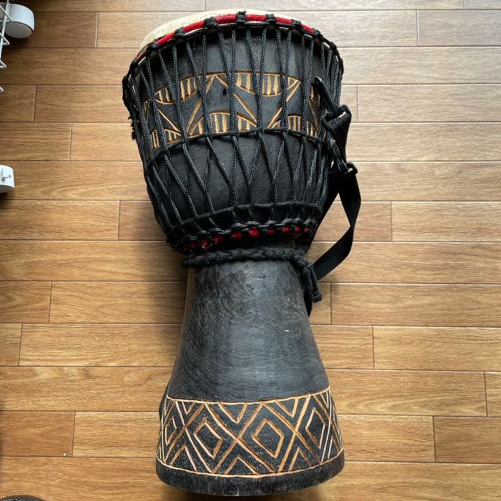 ジャンベ　完全ハンドメイド　機械削りなし　超希少