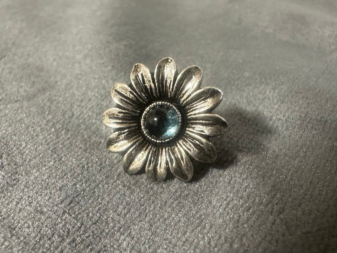 IY GUCCI ピアス　片耳　傷汚れあり　中古　箱無し