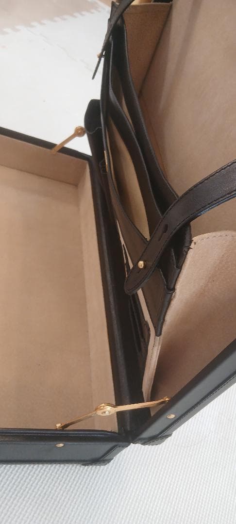 BALLY バリー アタッシュケース HPロゴ入り 黒 鍵付き