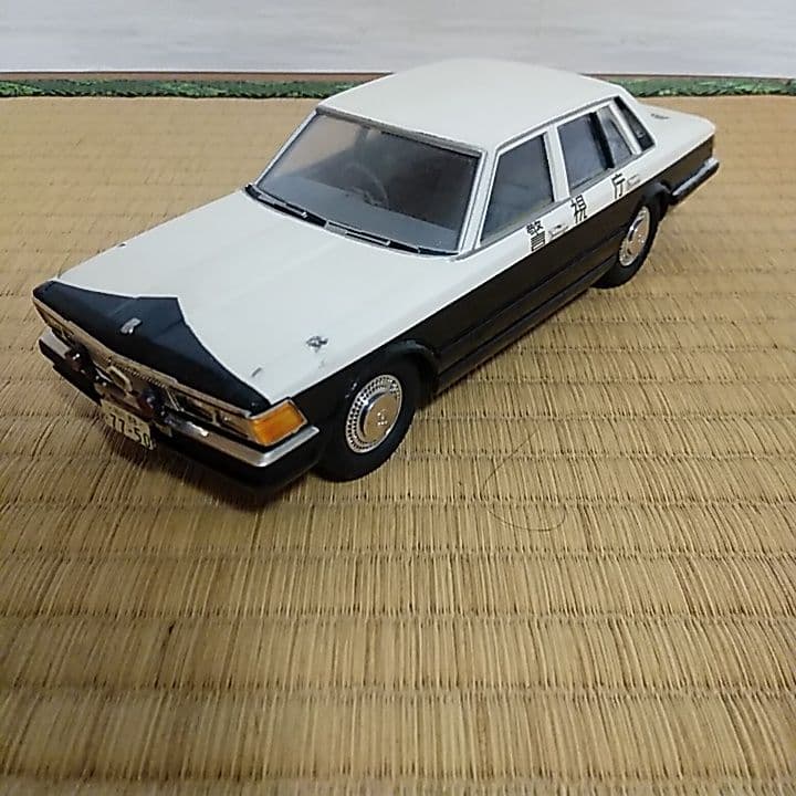 オオタキ　日産セドリック　警視庁仕様